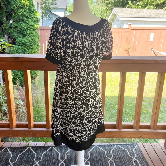 Zara Basic Black & White Printed Silk & Polyester Dress size large - Picture 3 of 6